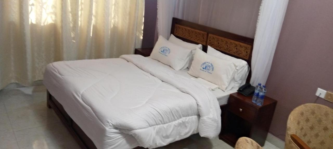 Jakicha Motel Dar es Salaam Exterior foto