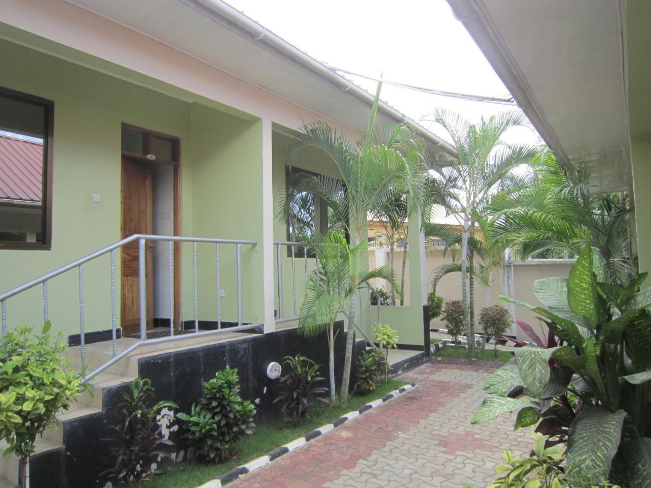 Jakicha Motel Dar es Salaam Exterior foto