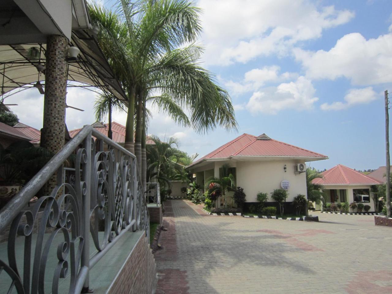 Jakicha Motel Dar es Salaam Exterior foto